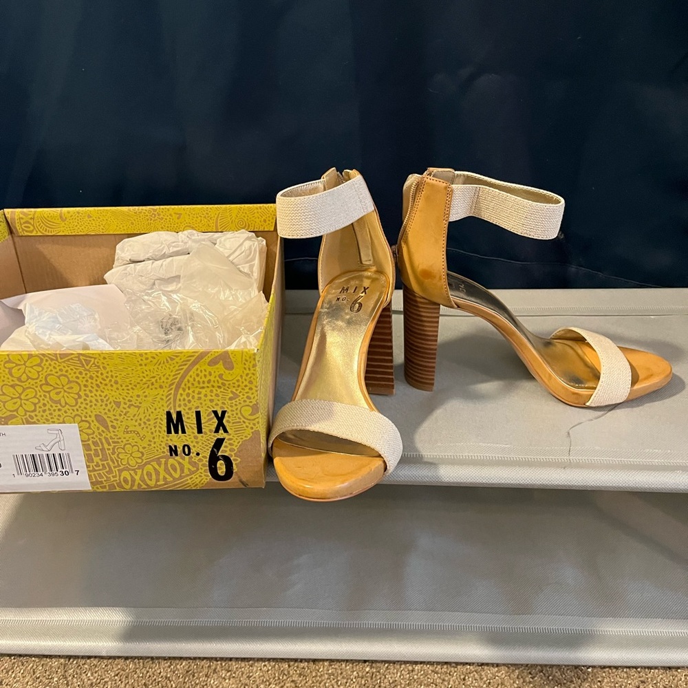 Sandal